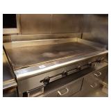 WELLS 5 FT GAS FLAT GRILL