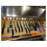 LOT OF 20 KNIVES