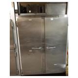 TRAULSEN 2 DOOR FREEZER MODEL G22010