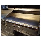 KEATING MIRRO FINISH 4 FT GAS FLAT GRILL
