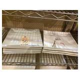 LOT OF 22 ASSORTED SQUARE PLATES