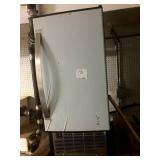 ICE MAKER SELF CONTAINED