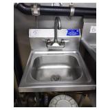HAND SINK 16" X 16"