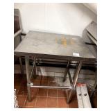 SS TABLE 24" X 30"