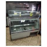 LEADER 5 FT SELF CONTAINED 711 DELI CASE