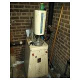 HYDROMATIC HYDRAULIC PIE PRESS