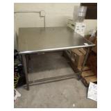 SS TABLE 46" X 42" X 34"