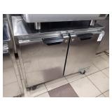 BEVERAGE AIR 34" SELF CONTAINED LOWBOY UCR34Y