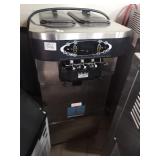 TAYLOR 2 FLAVOR & TWIST SOFT SERVE & FROYO MACHINE