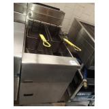 PITCO GAS FRYER 20"