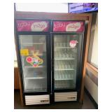 TRUE 1 GLASS DOOR REFRIGERATOR