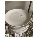 LOT OF 16 SYRACUSE ROUND PLATES 10"