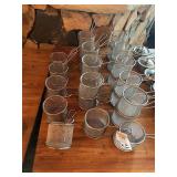 LOT OF 24 ROUND BASKETS