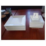 LOT OF 19 PLASTIC 9" PLATES & 5" BOWLS