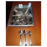 LOT SPOONS