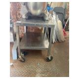 SS TABLE ON WHEELS 20" X 24"