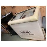 ICE CREAM FREEZER 32" X 24"