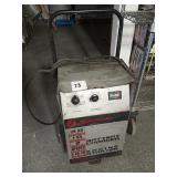 SCHUMACHER BATTERY CHARGER