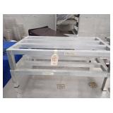 DUNNAGE STANDS 36" X 20"