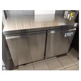 AVANTCO 4 FT SELF CONTAINED REFRIGERATED LOWBOY