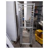 PAN RACK ON WHEELS