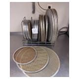 LOT 47 SMALL PIZZA SCREENS