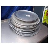 LOT 31 ASSORTED PIZZA TRAYS