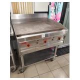 MAGIKITCHN 3 FT GAS FLAT GRILL WITH ROLLING STAND