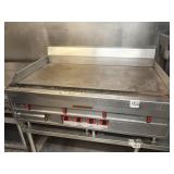 MAGIKITCHN 4 FT ELECTRIC FLAT GRILL
