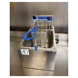 GLOBE COUNTERTOP ELECTRIC FRYER