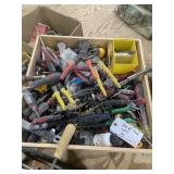 BOX OF HAND TOOLS