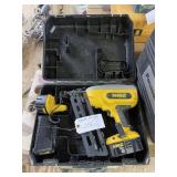 DEWALT NAIL GUN
