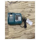 MAKITA BATTERY CHARGER