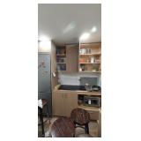LOT ALL CABINETS IN KITCHEN