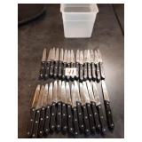 LOT 30 STEAK KNIVES