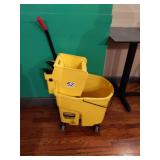 MOP BUCKET