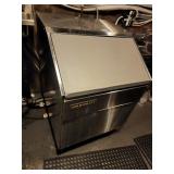 KOLD-DRAFT UNDERCOUNTER AIR COOLED ICE CUBER