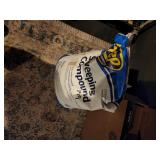 BAG SWEEPING COMPOUND