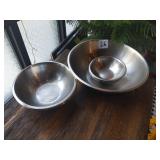 LOT 11 ASSORTED SS BOWLS