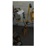 SHOP LIGHTS WITH STAND