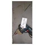 BLACK & DECKER DRILL