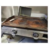 PROPANE OUTDOOR GRILL