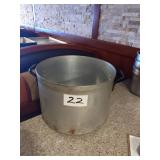 POT 16" X 11-1/2"