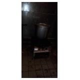 GAS CANDY STOVE WITH POT