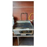 TOASTMASTER 24" GAS FLAT GRILL
