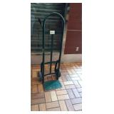 GREEN HAND TRUCK