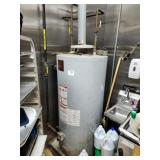 HOT WATER HEATER - GAS