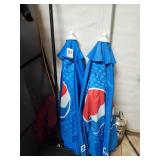 UMBRELLAS WITH EXTENSION POLES