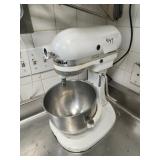 KITCHENAID 8 QT MIXER