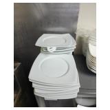 SQUARE PLATES 9"